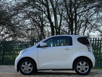 TOYOTA IQ