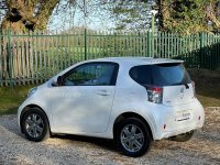 TOYOTA IQ