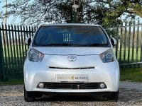 TOYOTA IQ