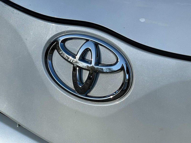 TOYOTA IQ