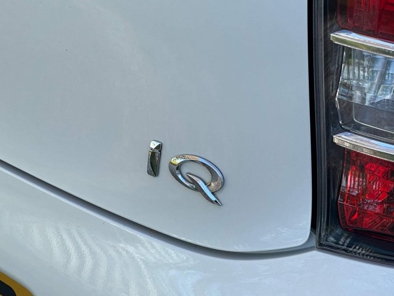 TOYOTA IQ