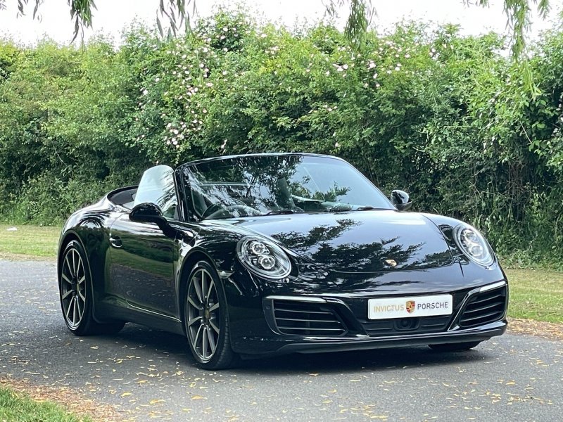 PORSCHE 911