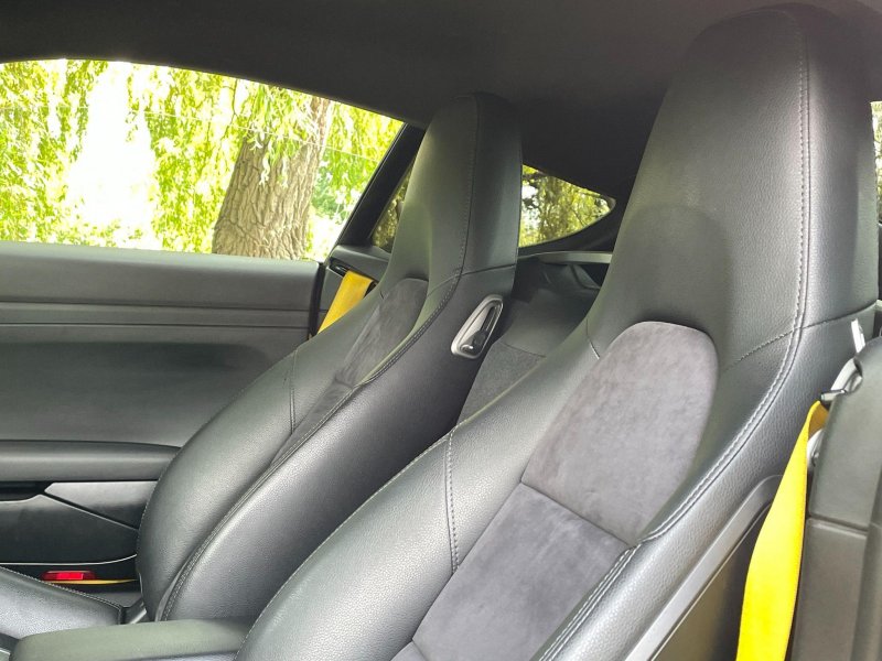 PORSCHE CAYMAN