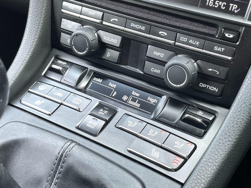 PORSCHE CAYMAN