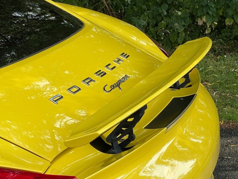 PORSCHE CAYMAN