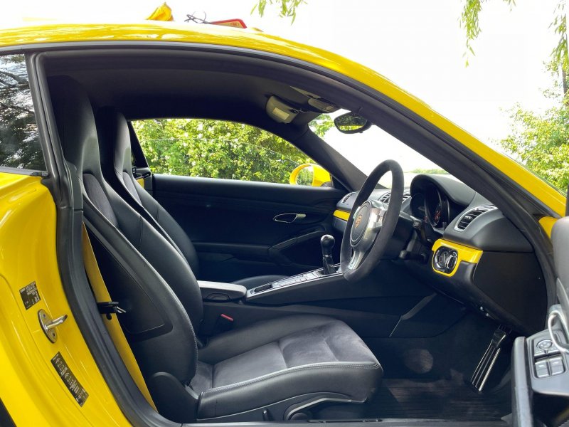 PORSCHE CAYMAN