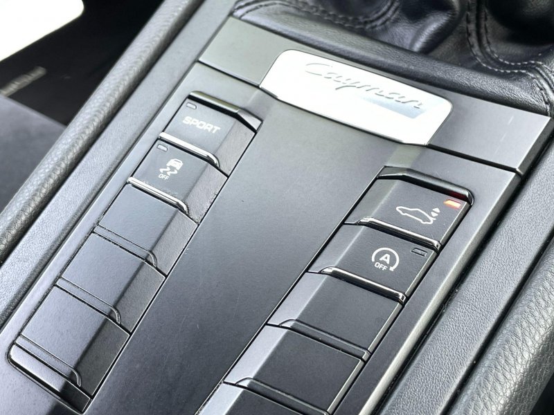 PORSCHE CAYMAN
