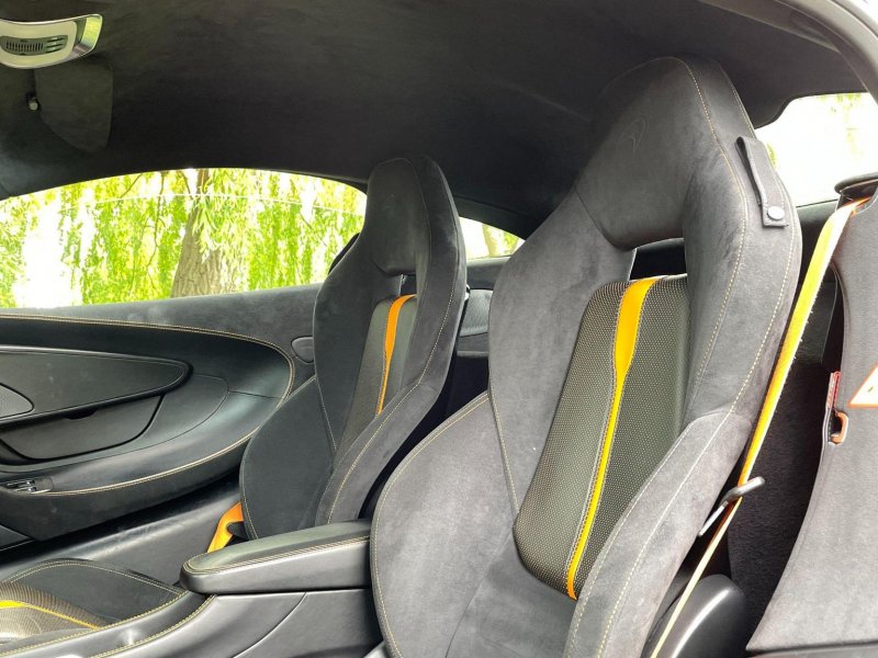 MCLAREN 570S