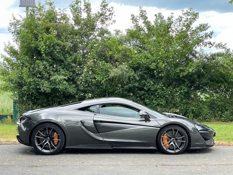 MCLAREN 570S