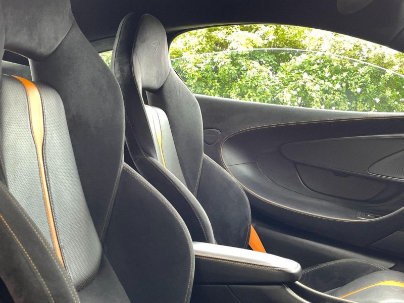 MCLAREN 570S