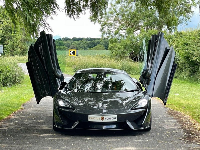 MCLAREN 570S