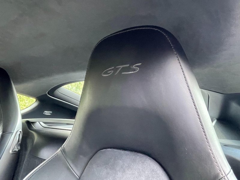 PORSCHE CAYMAN