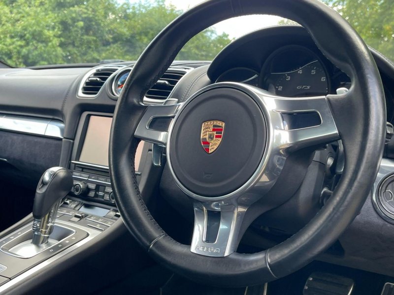 PORSCHE CAYMAN