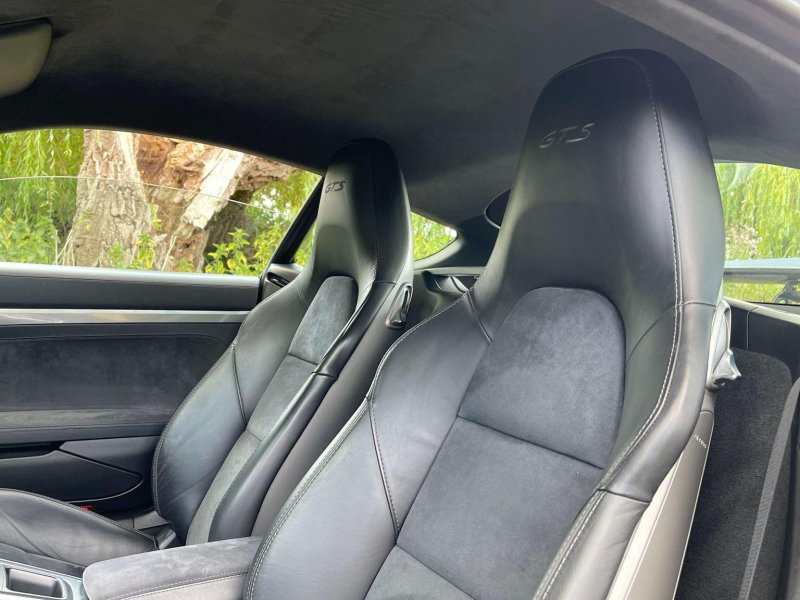 PORSCHE CAYMAN