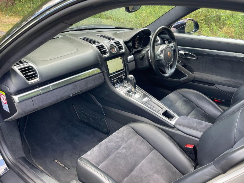 PORSCHE CAYMAN