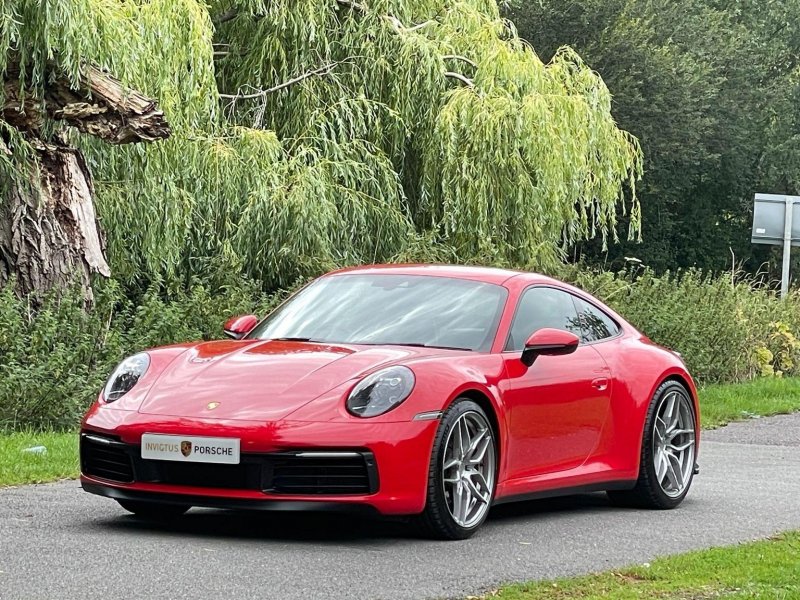 PORSCHE 911