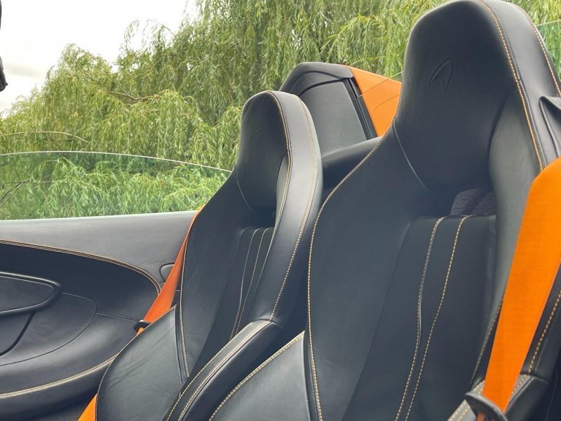 MCLAREN 570S