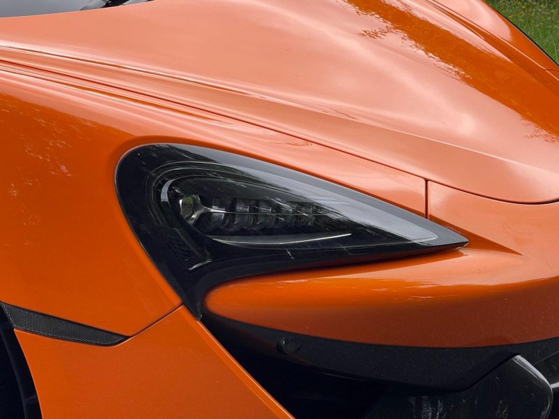 MCLAREN 570S