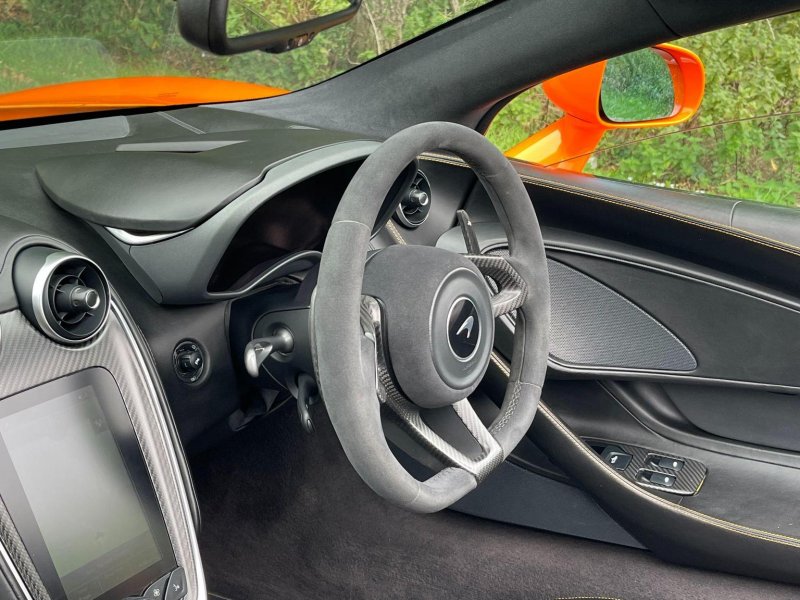 MCLAREN 570S