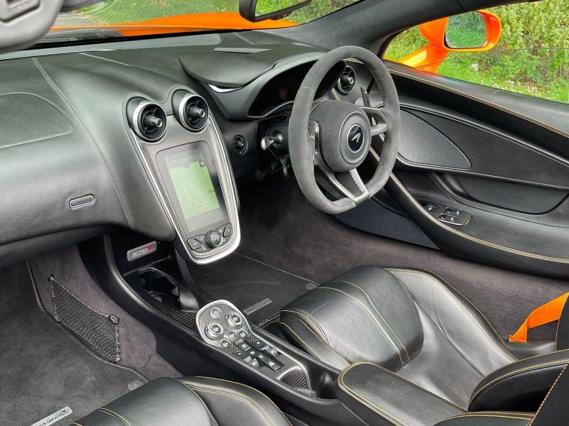 MCLAREN 570S