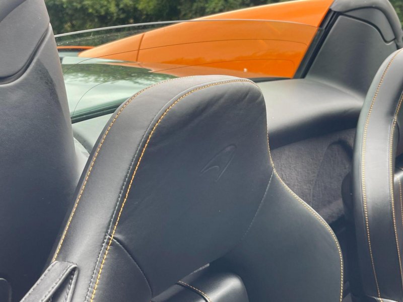 MCLAREN 570S