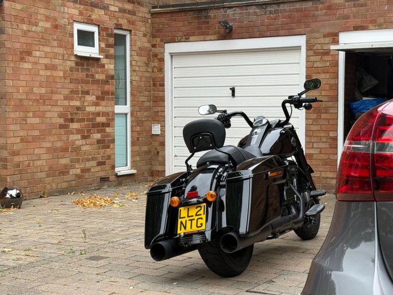 HARLEY-DAVIDSON Touring
