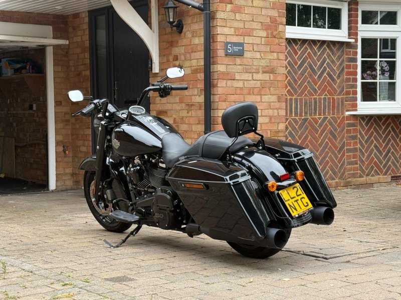 HARLEY-DAVIDSON Touring